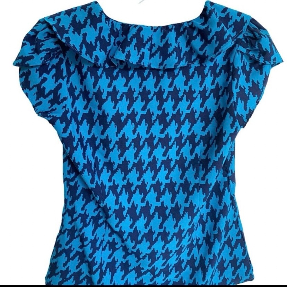 Banana Republic Blue Abstract Houndstooth Ruffle V-Neck Blouse XS Short Sleeve - Picture 2 of 11